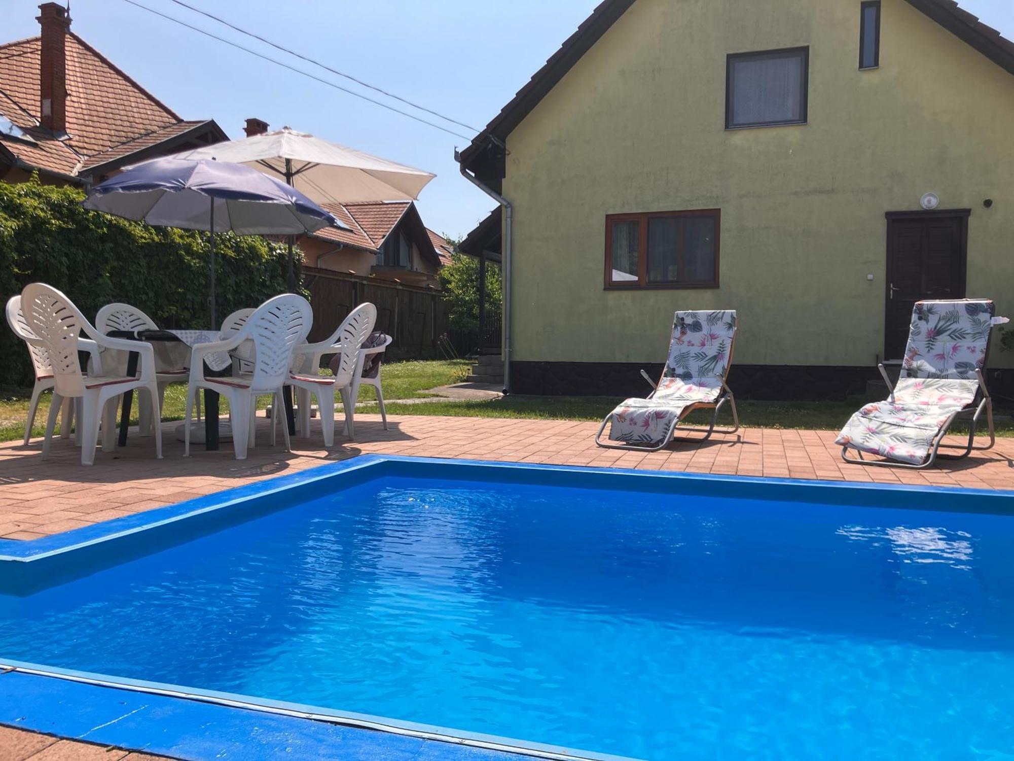 Villa Lellei Pihenohaz Balatonlelle Extérieur photo